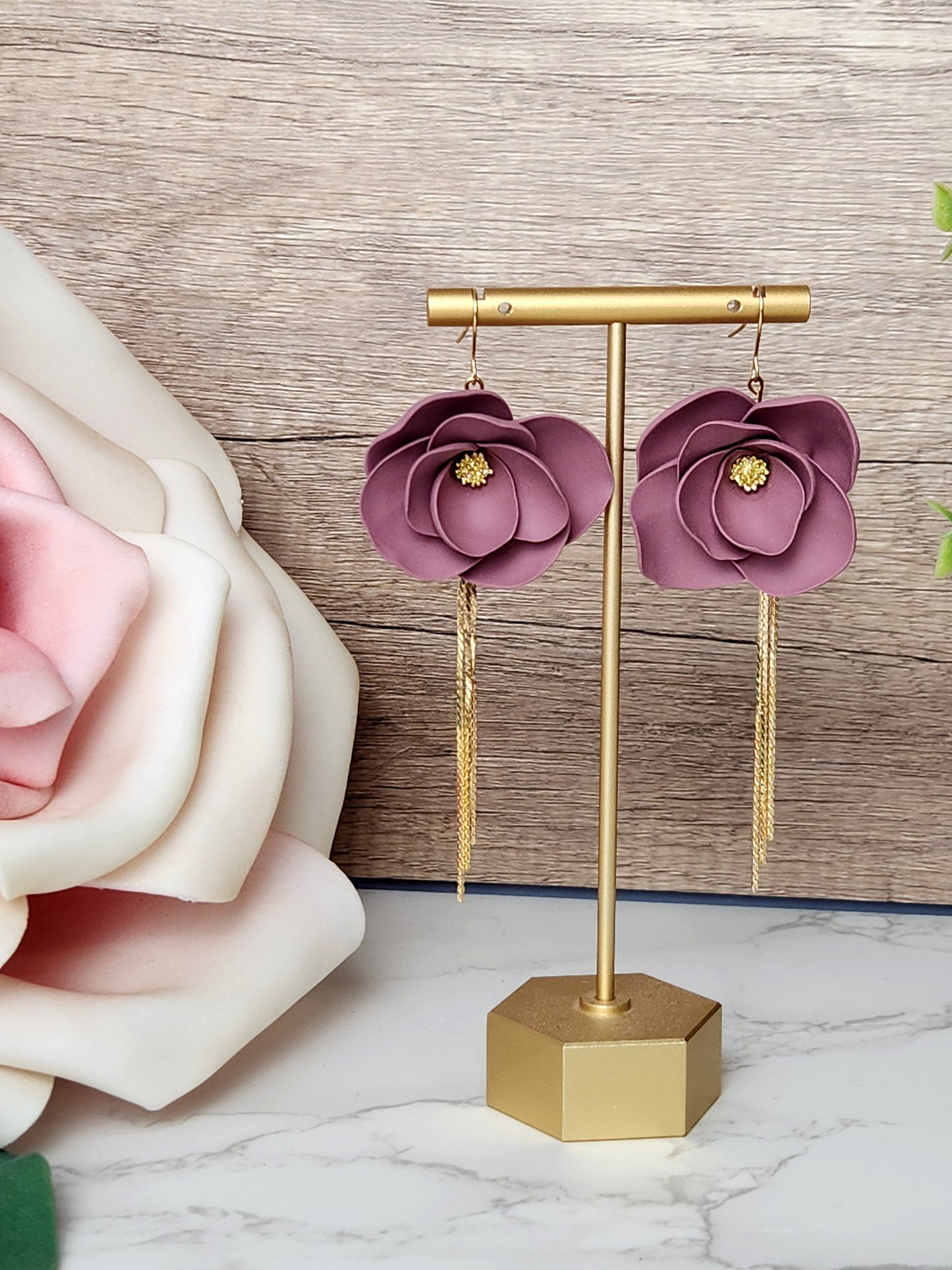 Statement Vintage Flowers