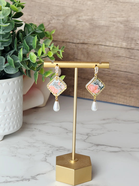 Small Vintage Drops