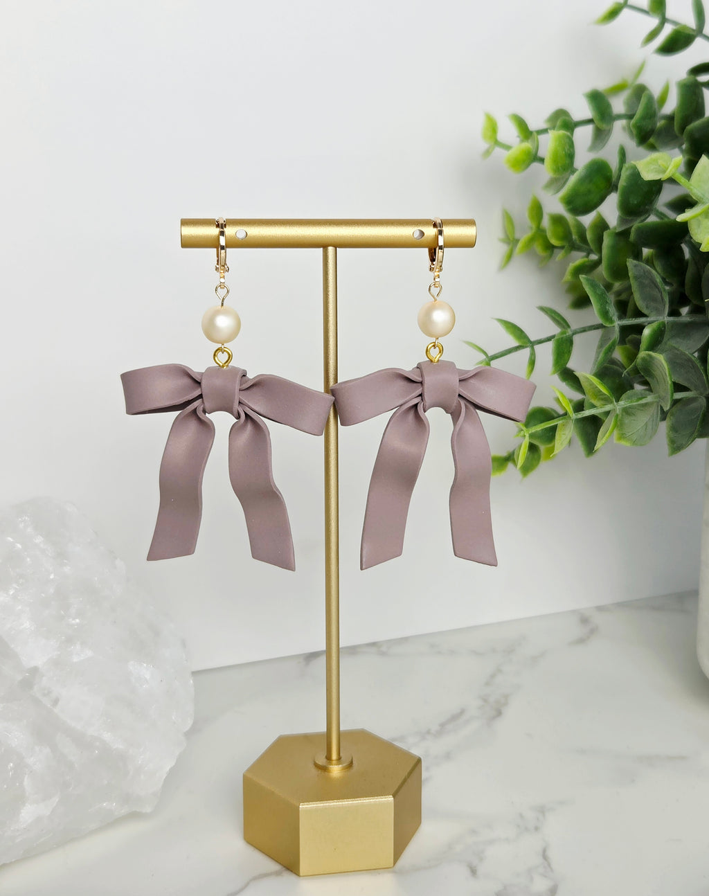 Daphne Bows
