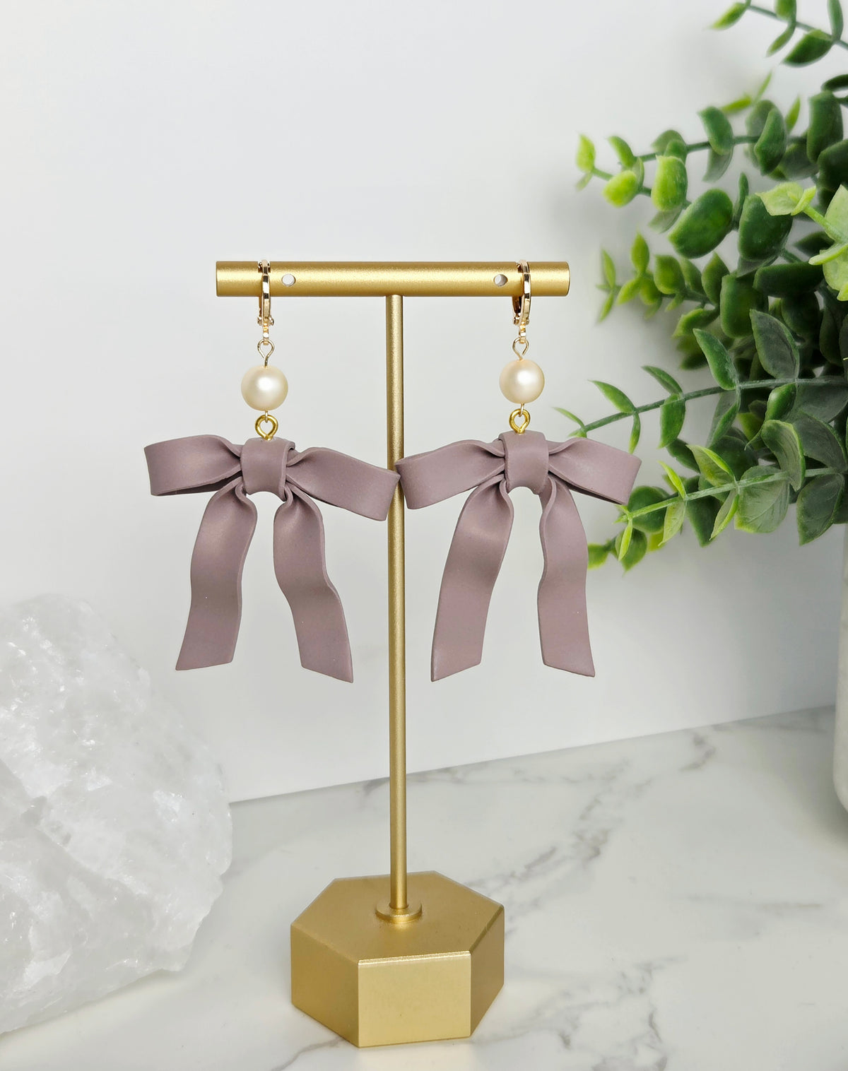 Daphne Bows